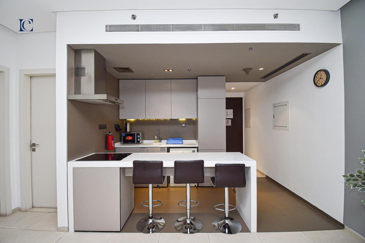 Luxury Escapes - Brand New 1br West Avenue Marina