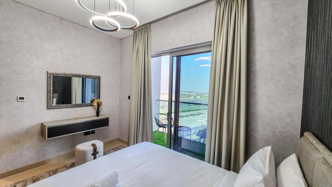 By Latinem Luxury 2br Cv B601 Near Burj Khalifa *