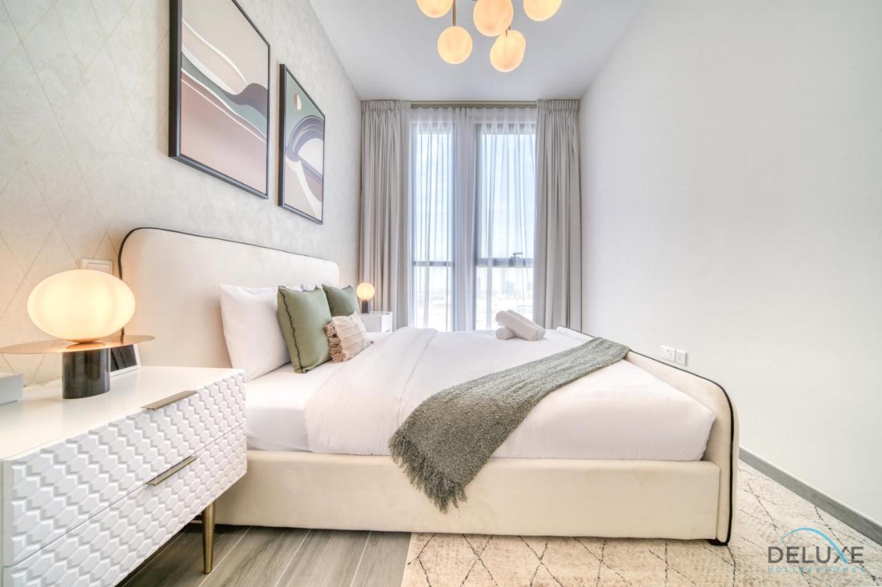 Placid 2br With Assistant At Mesk 1 Midtown Production By Deluxe Homes