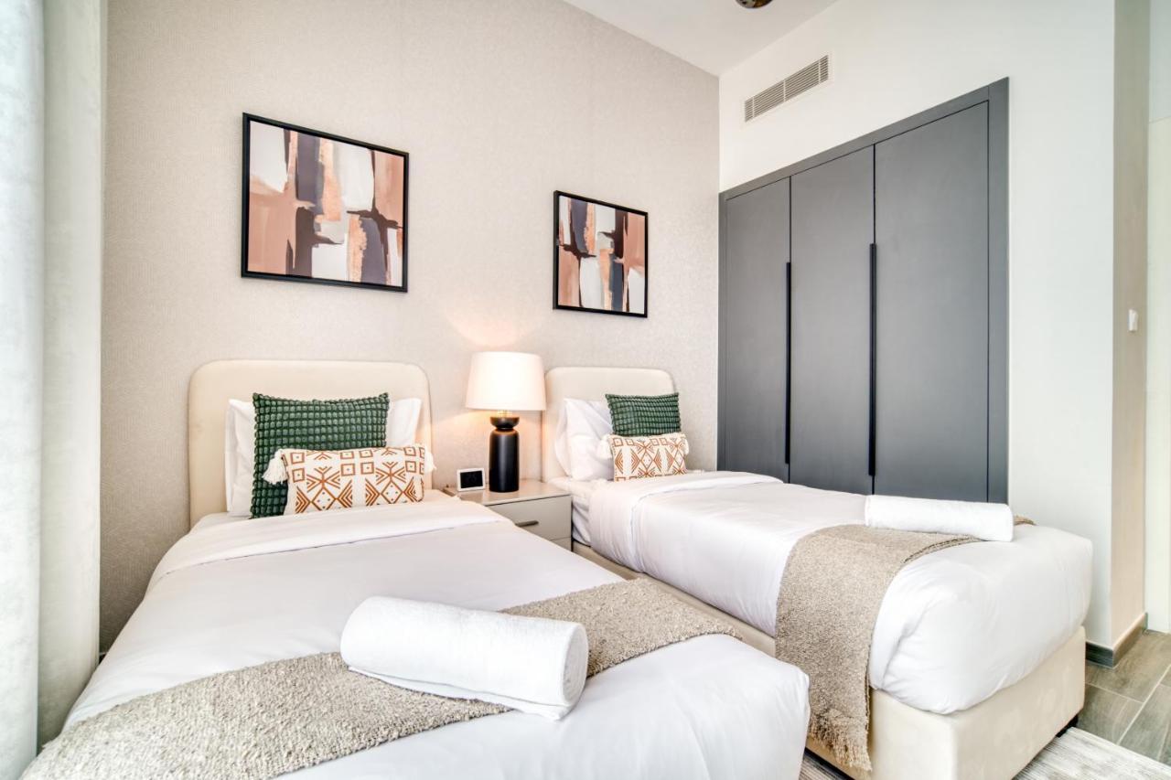 Apartment Alluring 2br With Assistant At Mesk 1 Midtown Production By Deluxe Homes *