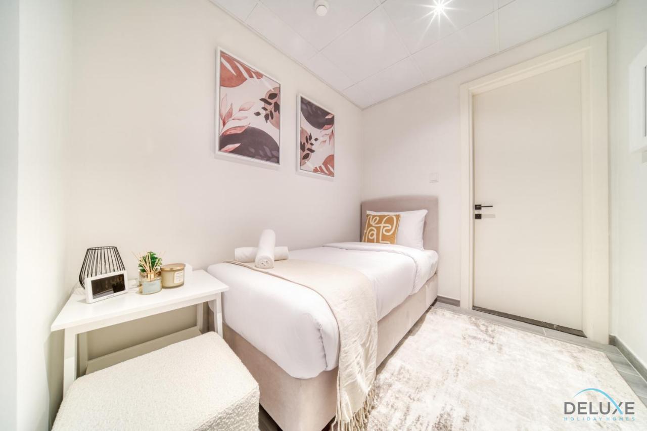 Apartment Pleasant 2br With Assistant At Mesk 1 Midtown Production By Deluxe Homes
