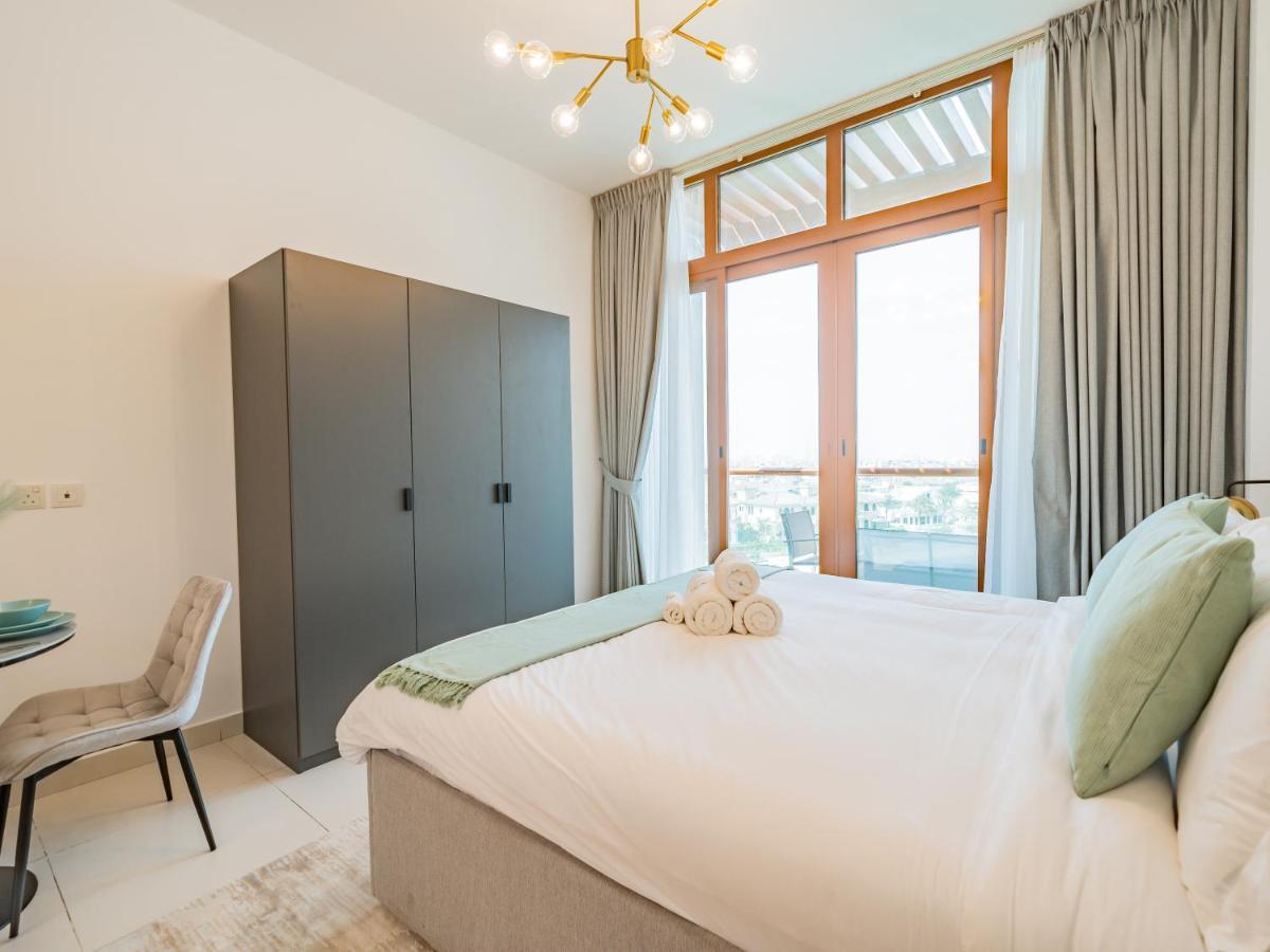 Minimalistic In Palm Views - Palm Jumeirah Apartment Dubai