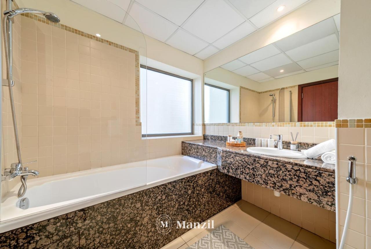 Manzil - Spacious 2br In Jbr With 5 Min Walk To The * Dubai
