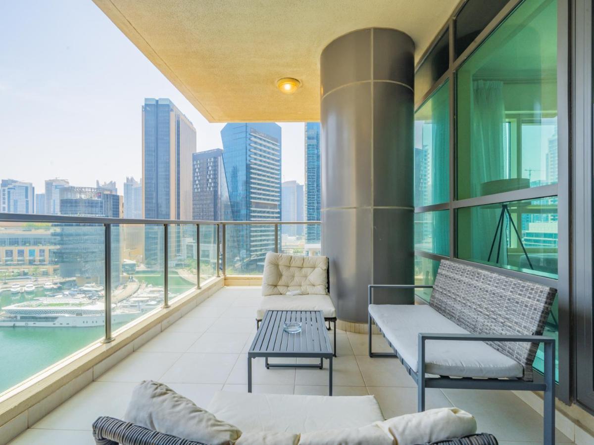 Magnificent 2 Bedroom With Balcony - Marina Apartment