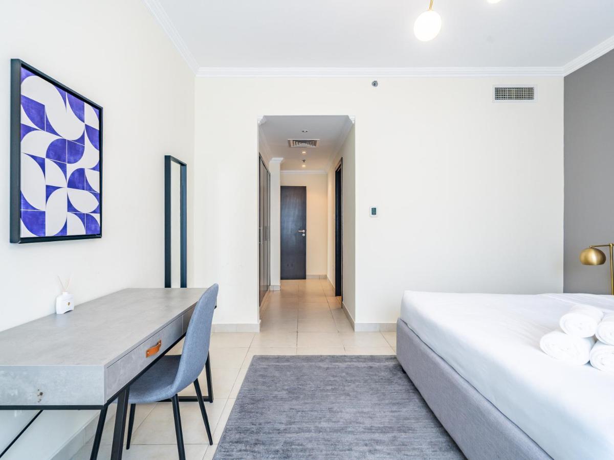 Apartment Magnificent 2 Bedroom With Balcony - Marina Dubai