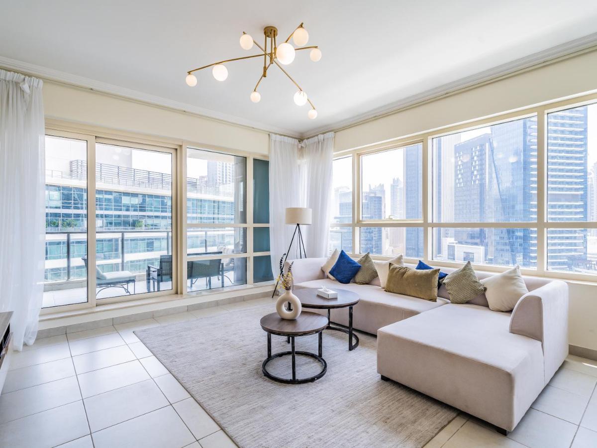 Magnificent 2 Bedroom With Balcony - Marina Dubai