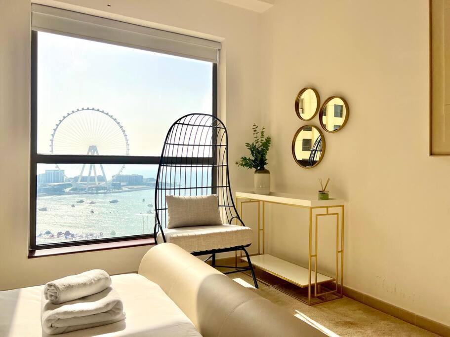 Apartment Luxury 2 Mins Walk From Sea