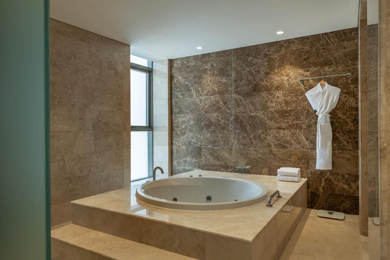 Four Points By Sheraton Production City, Hotel