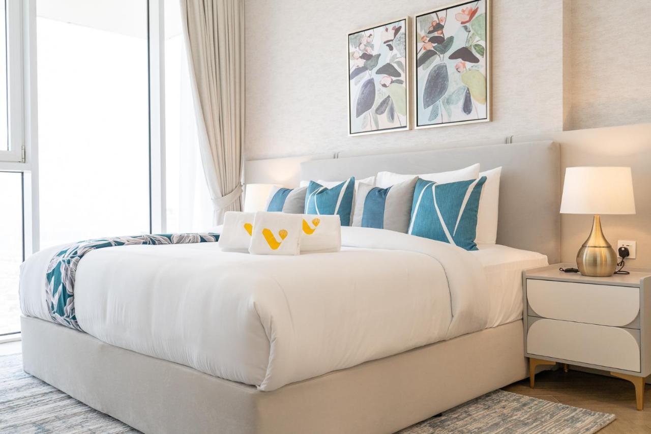 Vogue Al Wasl 1 West 13th Floor With Large Balcony For View Of Sheikh Zaid Road And One Za'abeel Tower And Burj Khalifa, Walkable To Metro With Easy Access To Sheikh Zayed Road & World Trade Centre Apartment *