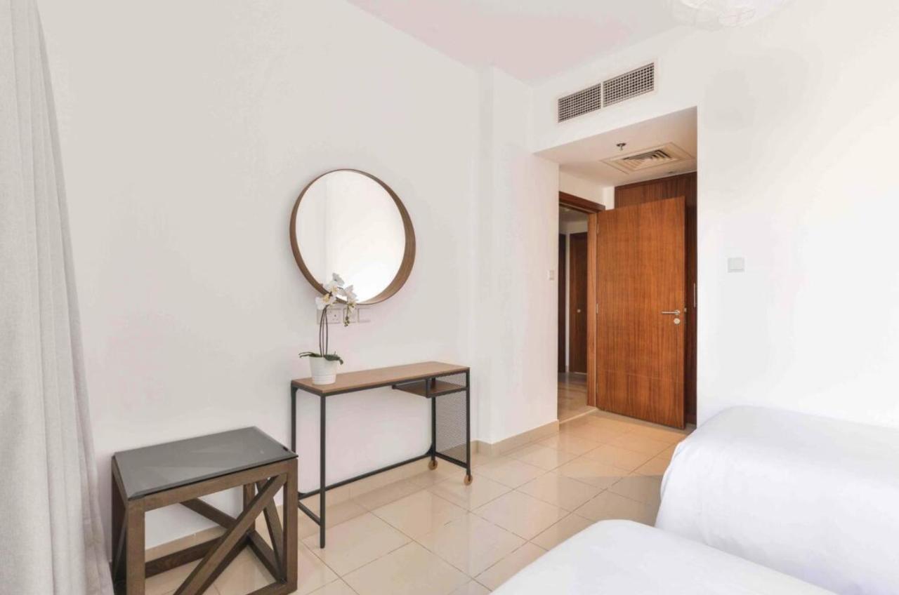 Residences At Standpoint, Downtown Apartment *