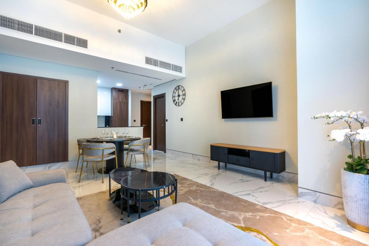J One Tower Luxury From Estate *
