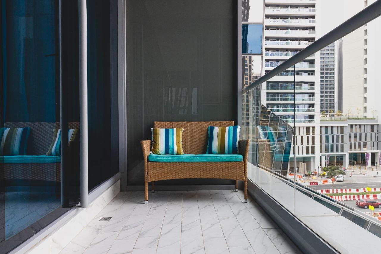 J One Tower Luxury From Estate *