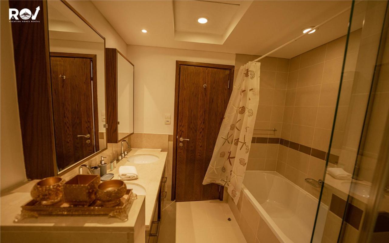 Fully Equipped Cozy 2br Lux With Garden View Apartment