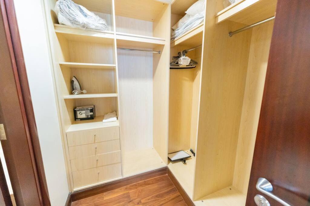 Apartment Palm Jumeirah Spacious 1 Bed Private *