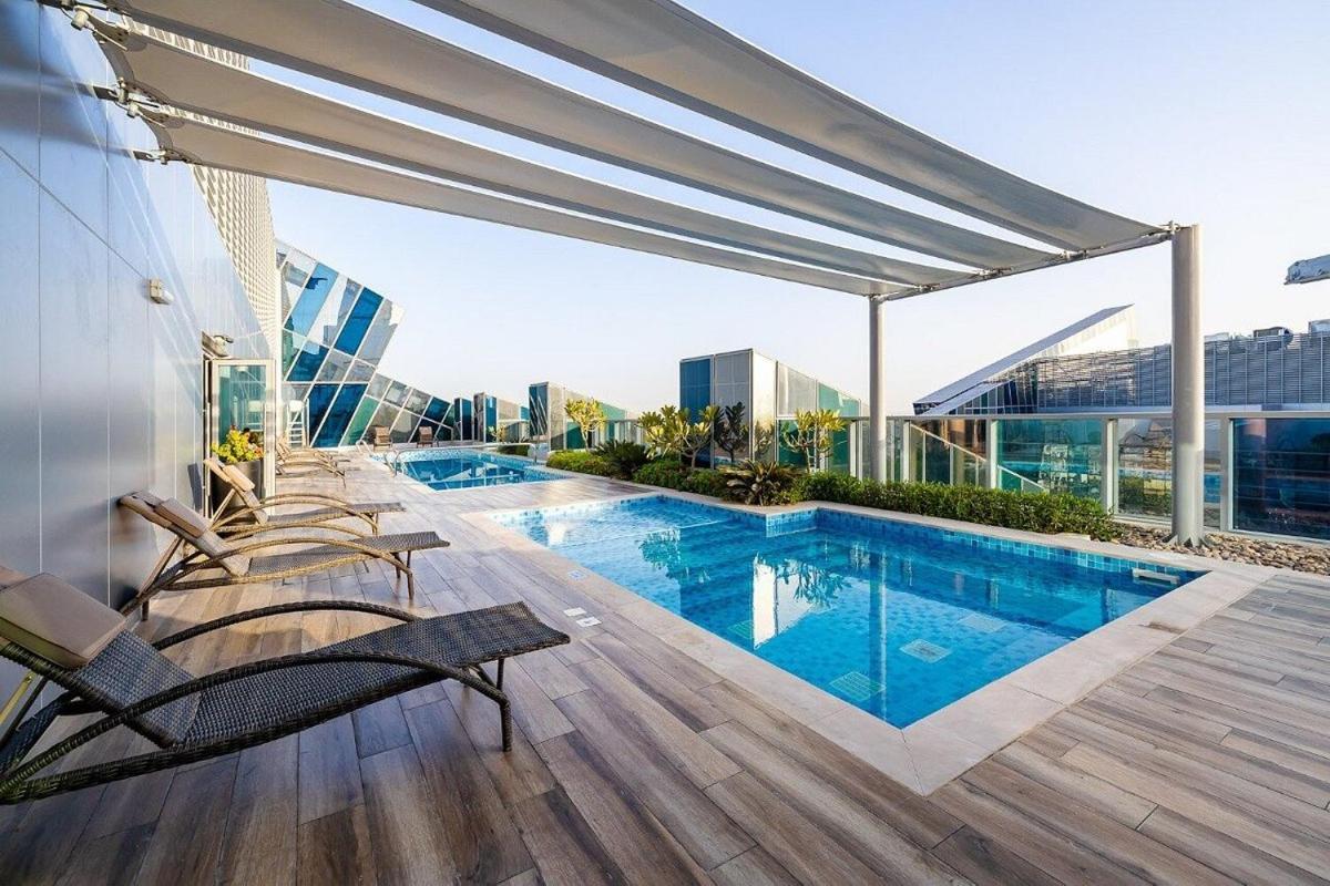 Apartment J One Tower Luxury From Estate *