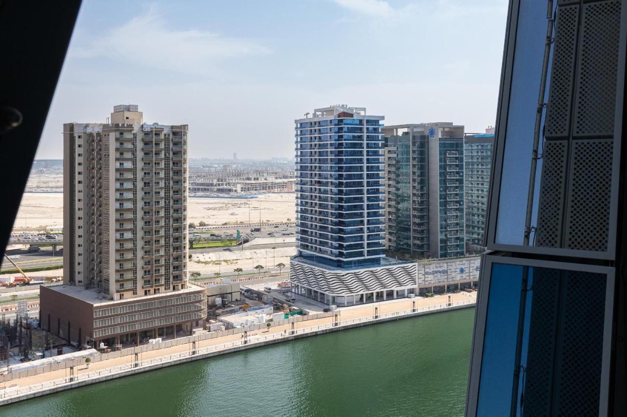 J One Tower Luxury From Estate *