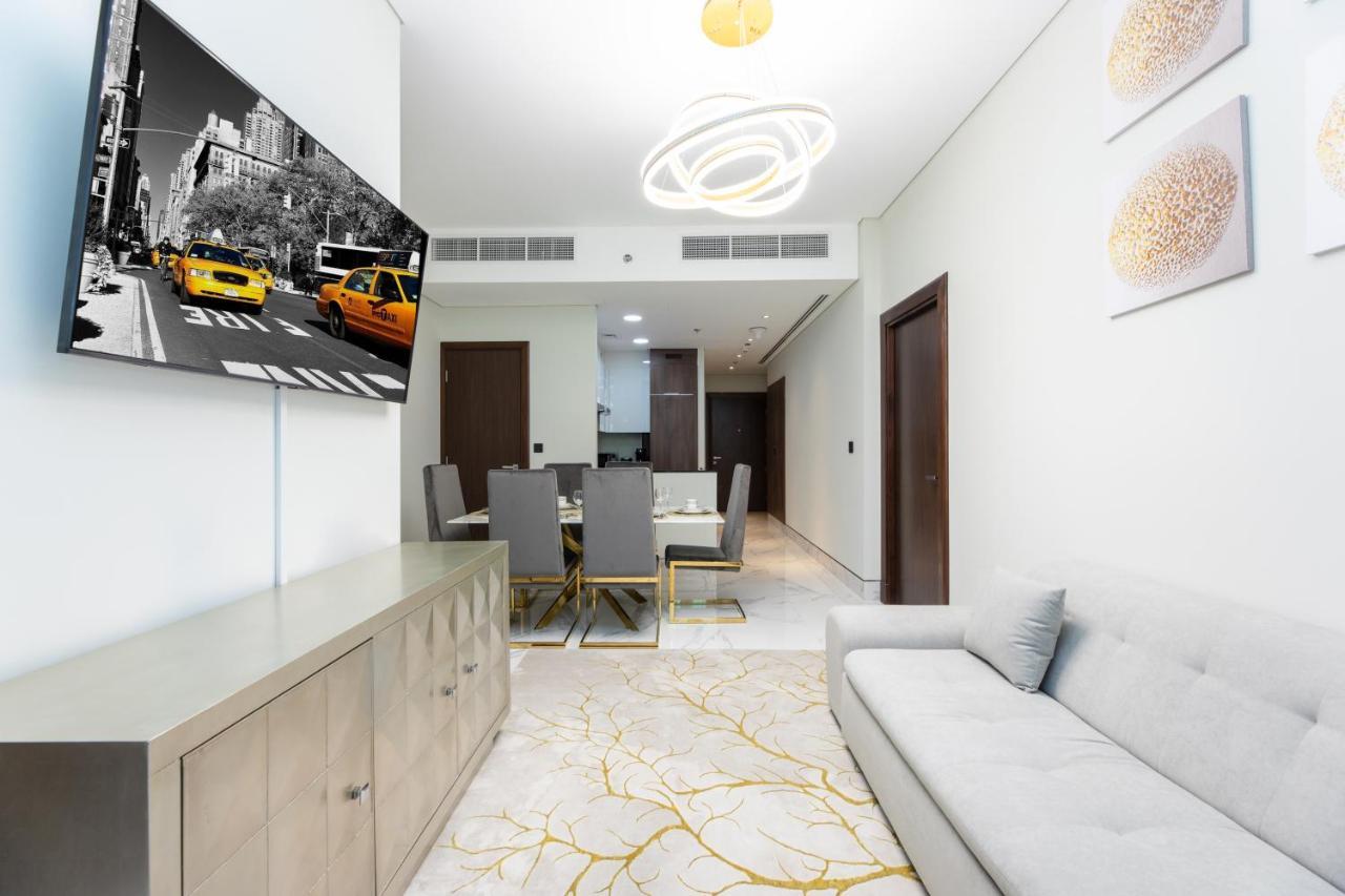 J One Tower Luxury From Estate Apartment