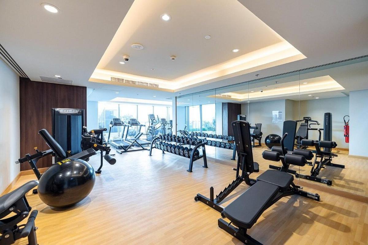 J One Tower Luxury From Estate Apartment