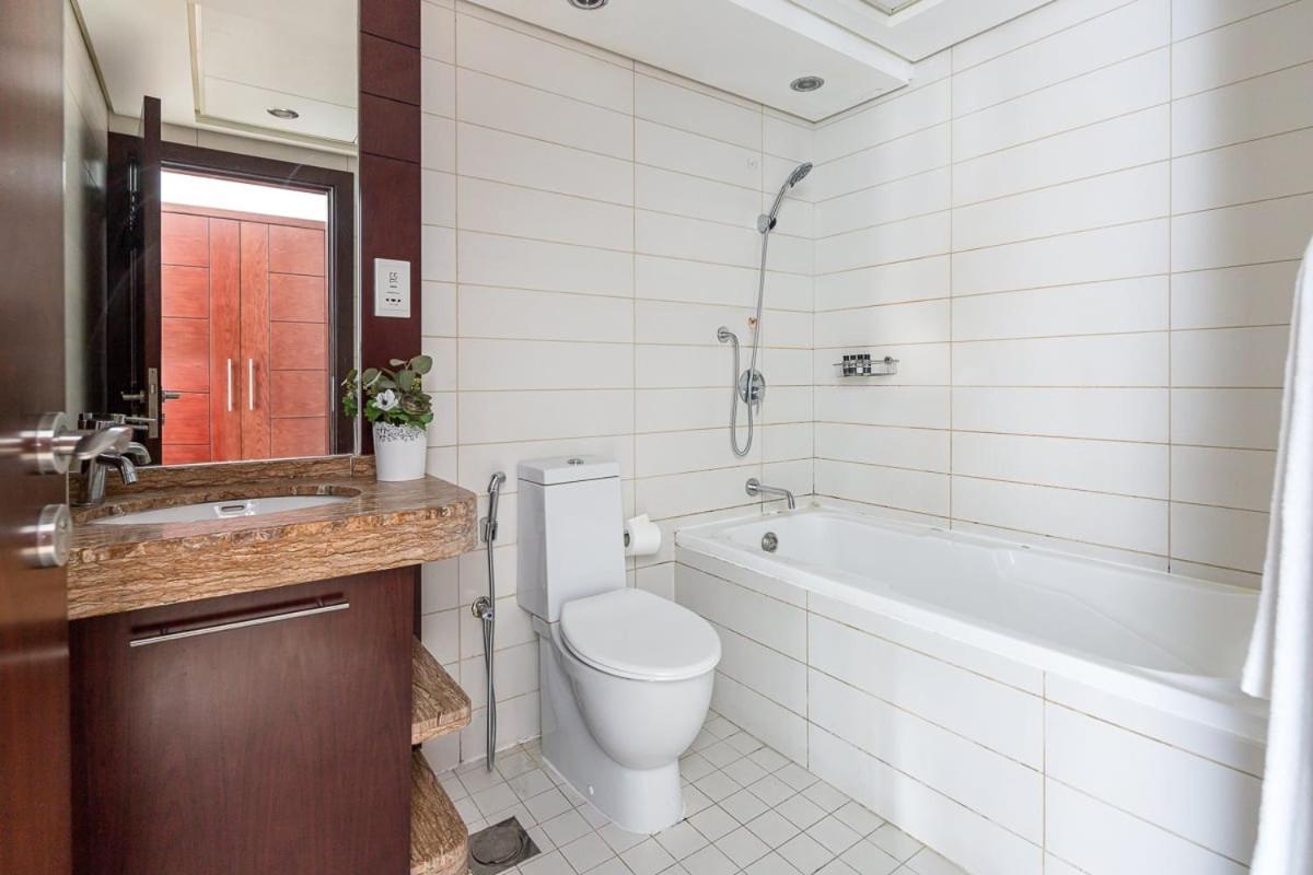 Apartment Frank Porter - Burj Views Dubai