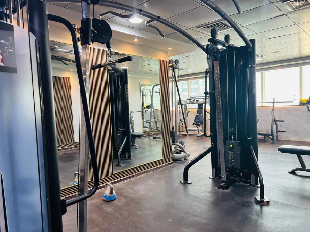 Entire Private Self Catered Marina Apartment *