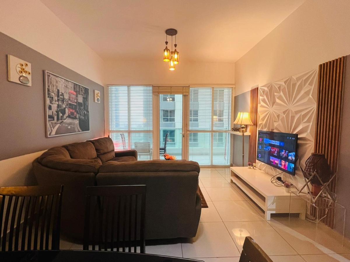 Apartment Entire Private Self Catered Marina Dubai
