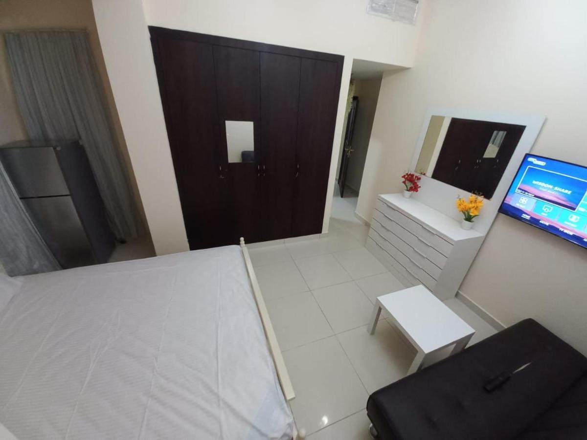 Low-priced Budget For Rent Near Dafza Homestay