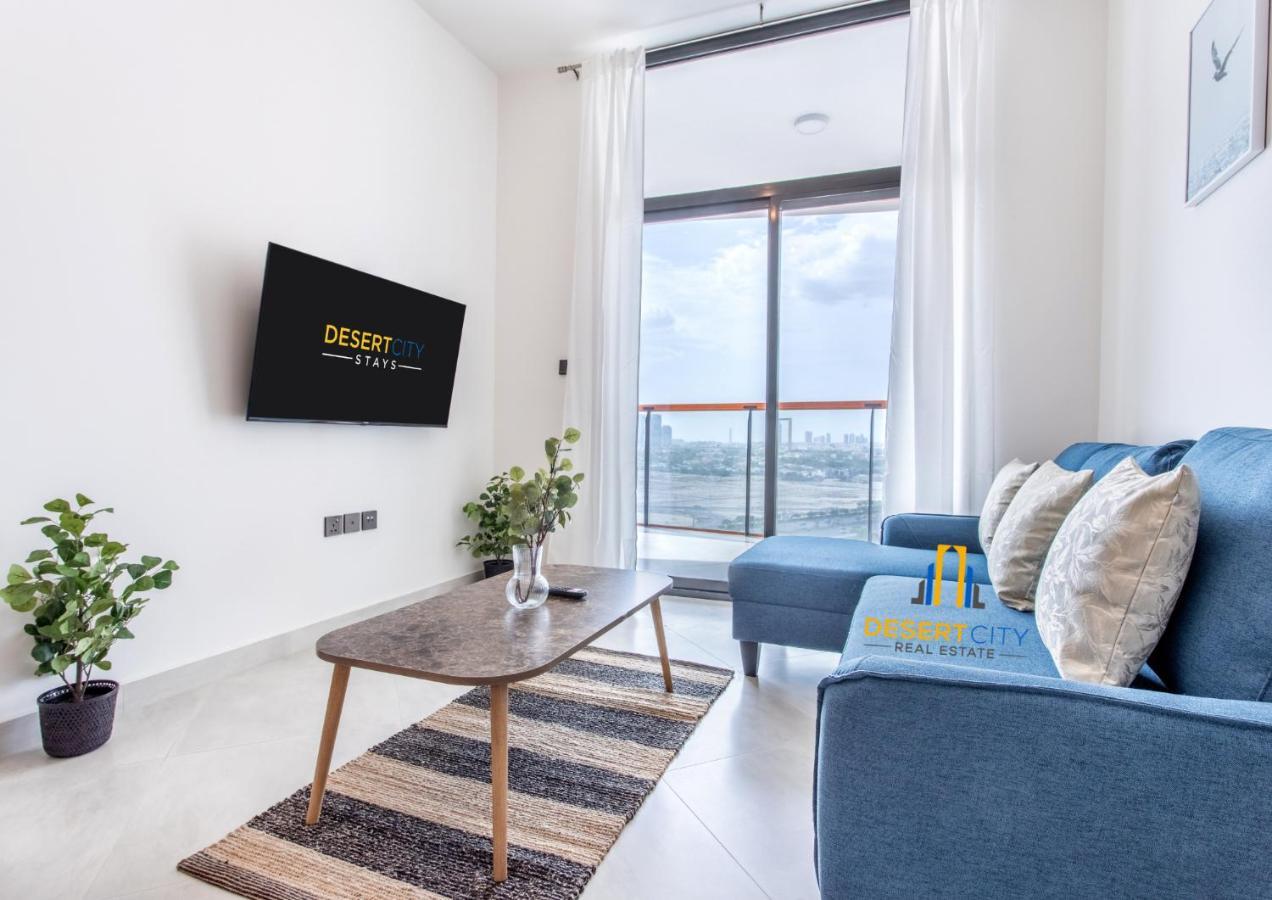 Fully Furnished One Bed In Al Jadaf, Hosted By Desert
