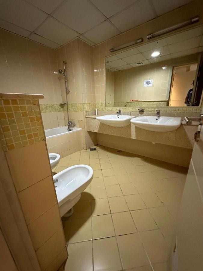Homestay Partition Near Metro G-19 P02 Dubai