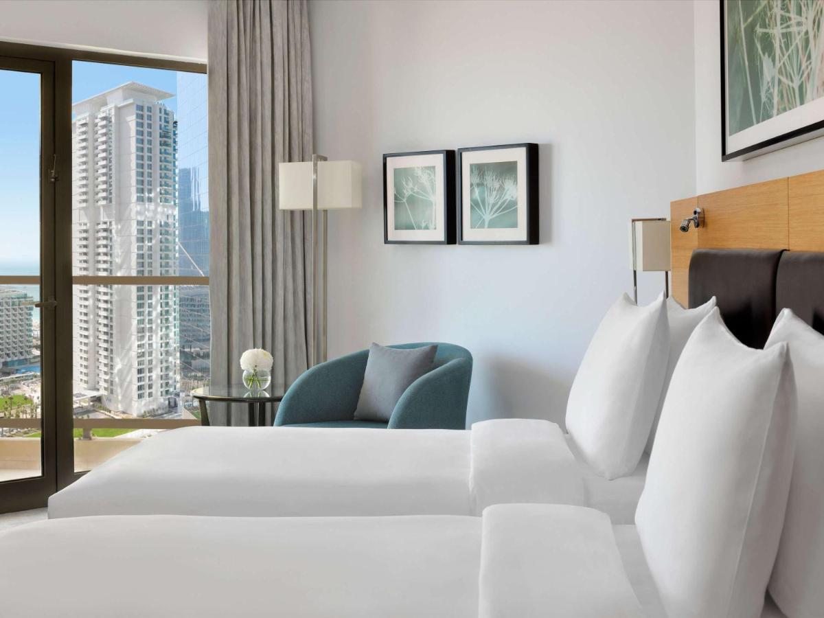 Moevenpick Jumeirah Hotel