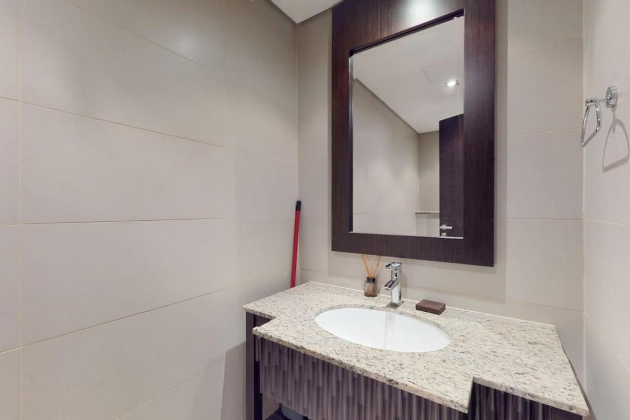 Royal Amwaj South, Palm Jumeirah - Calm Two Bedroom *