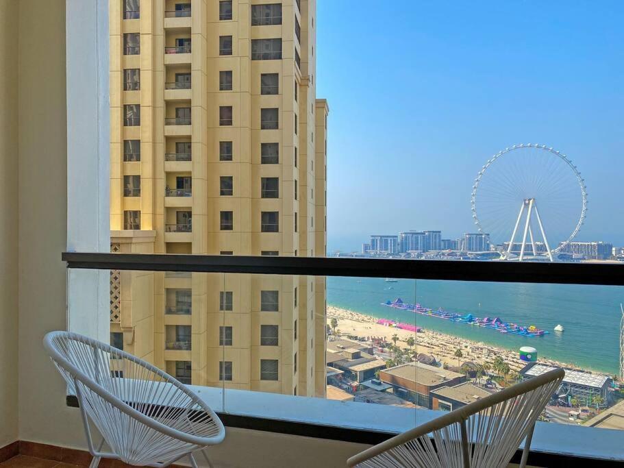 Luxury 2 Mins Walk From Sea Apartment *