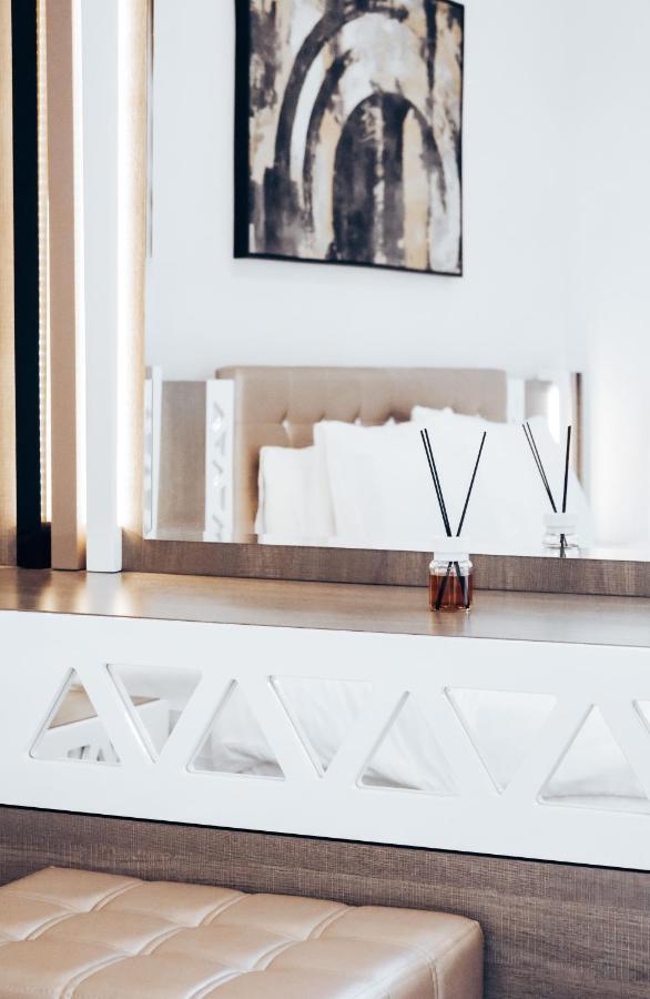 Royal Premium Marina Wharf Apartment *