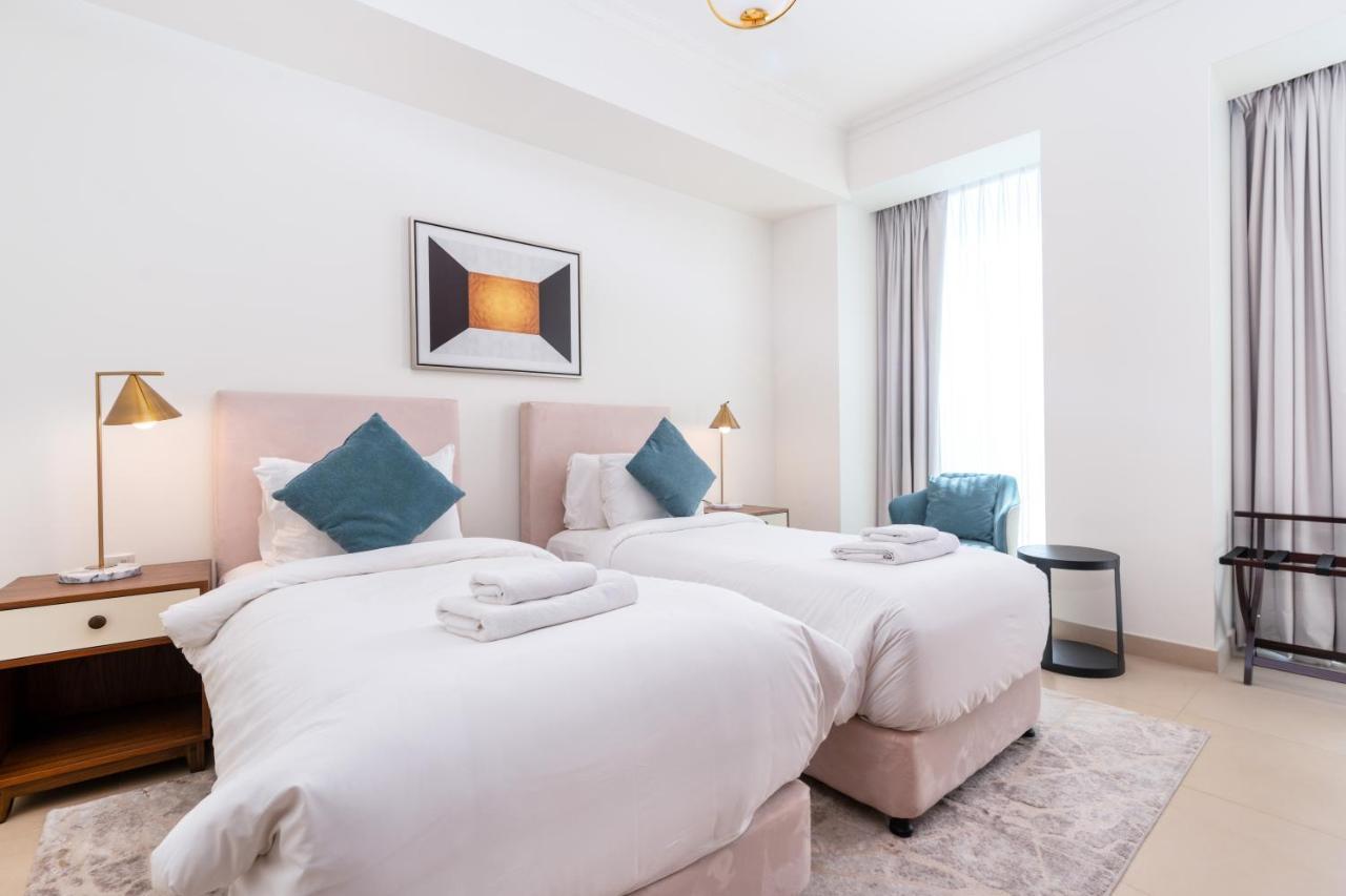 Apartment Vacay Lettings - Burj Vista High Floor Burj Khalifa & Fountain View Dubai