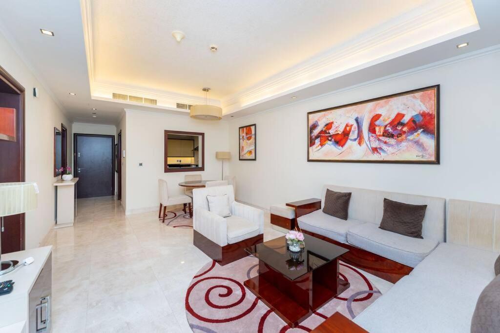 Palm Jumeirah Spacious 1 Bed Private Dubai