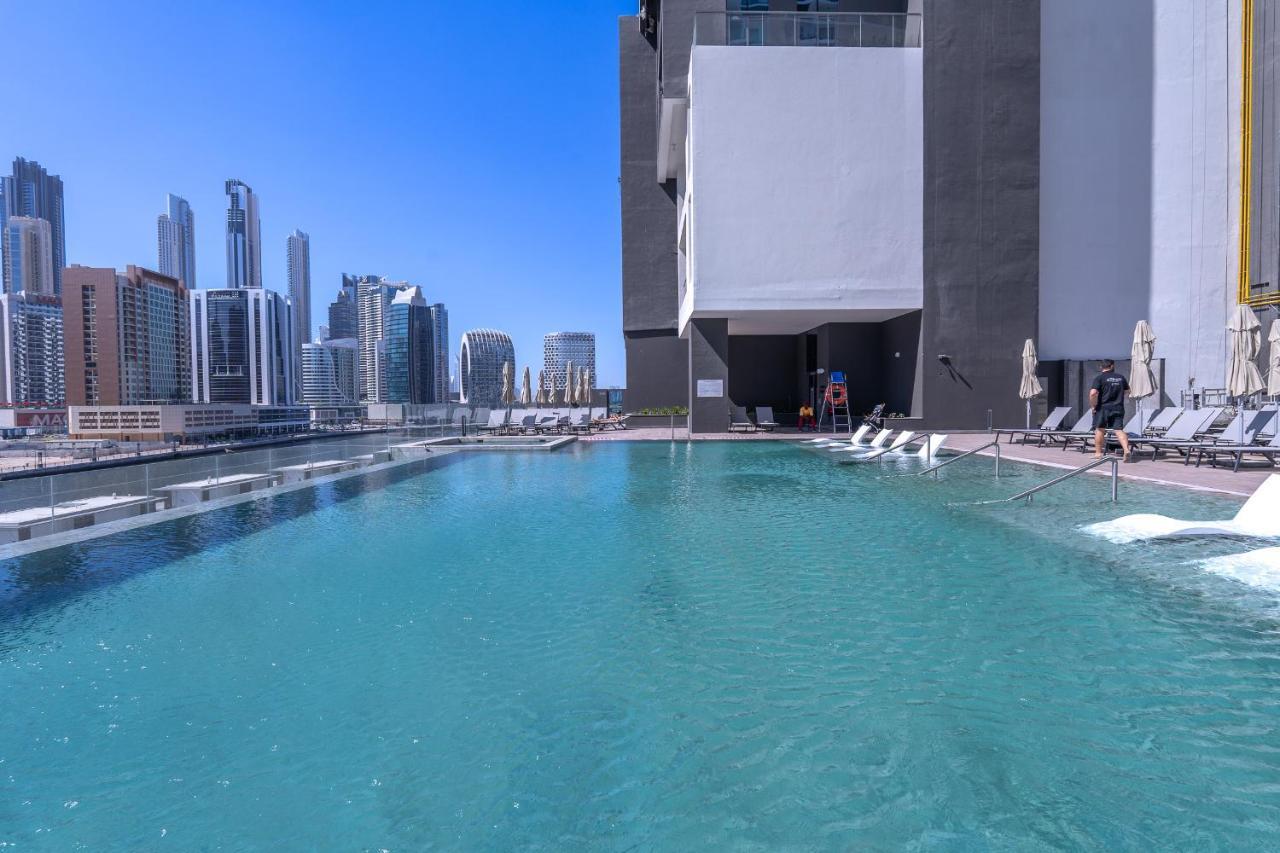 Contemporary Ranch Living With Burj Khalifa View * Dubai