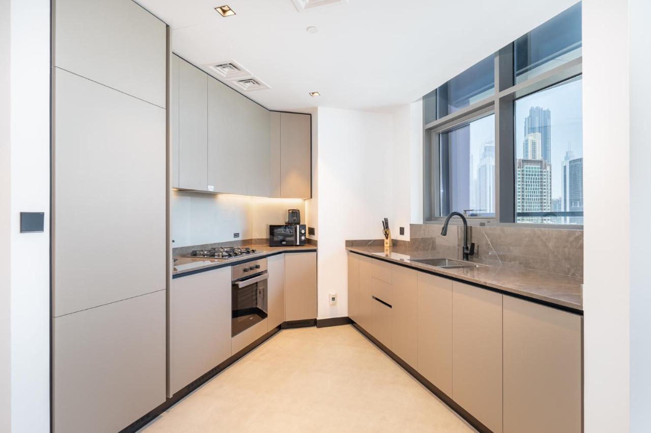 Contemporary Ranch Living With Burj Khalifa View Apartment Dubai