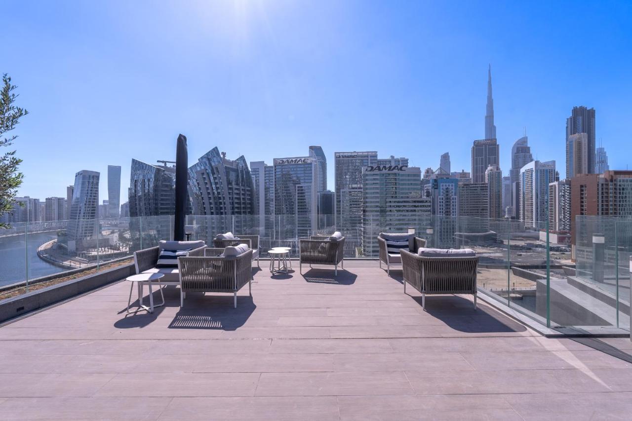 Contemporary Ranch Living With Burj Khalifa View