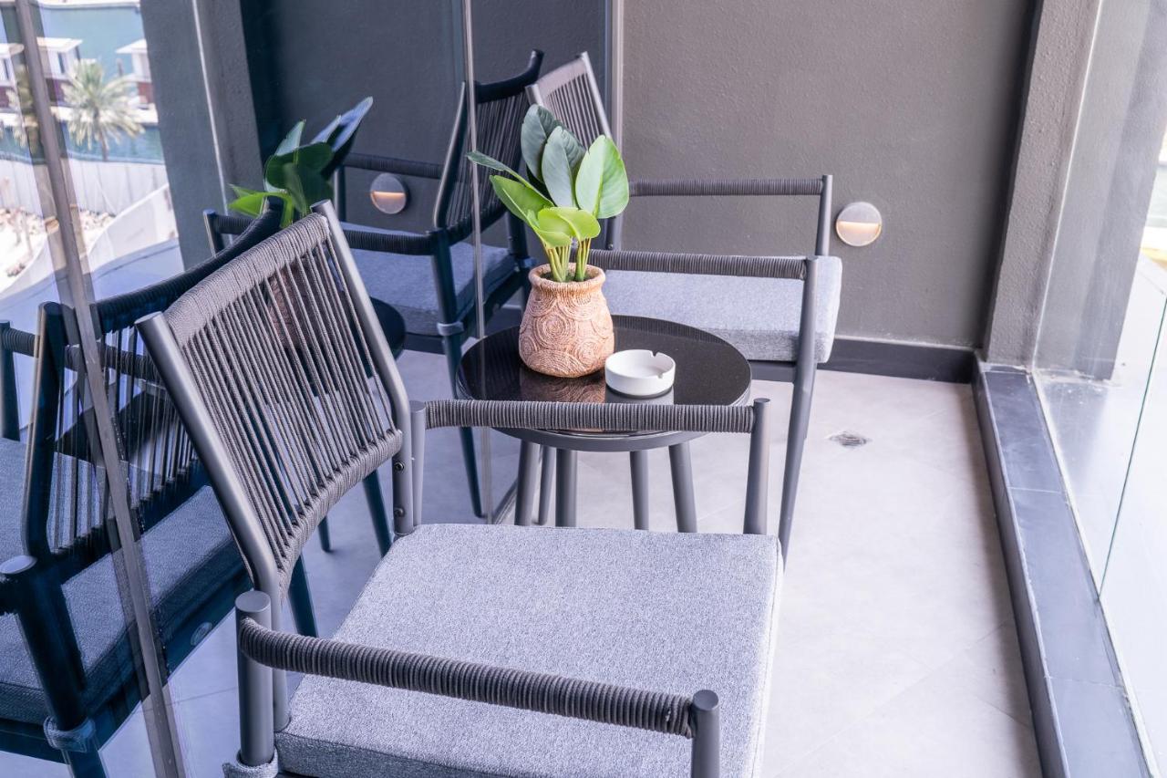 Apartment Contemporary Ranch Living With Burj Khalifa View