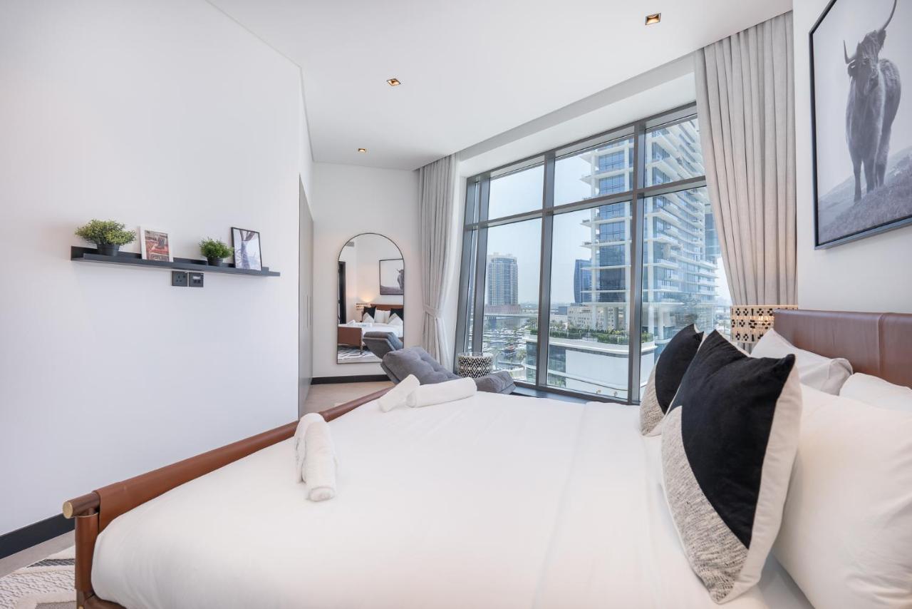 Contemporary Ranch Living With Burj Khalifa View * Dubai