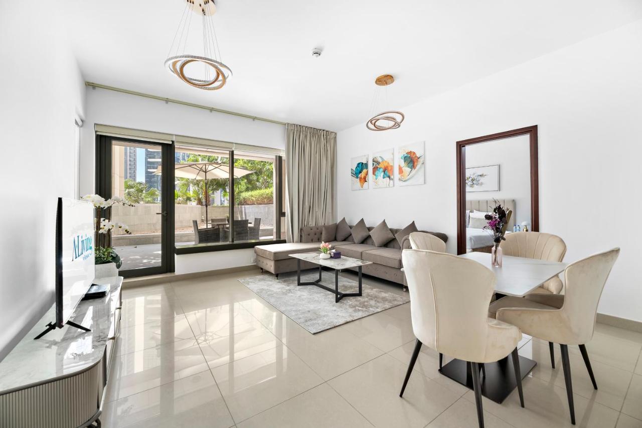 Designer 1br 29 Boulevard Downtown Near Burj Khalifa Apartment Dubai