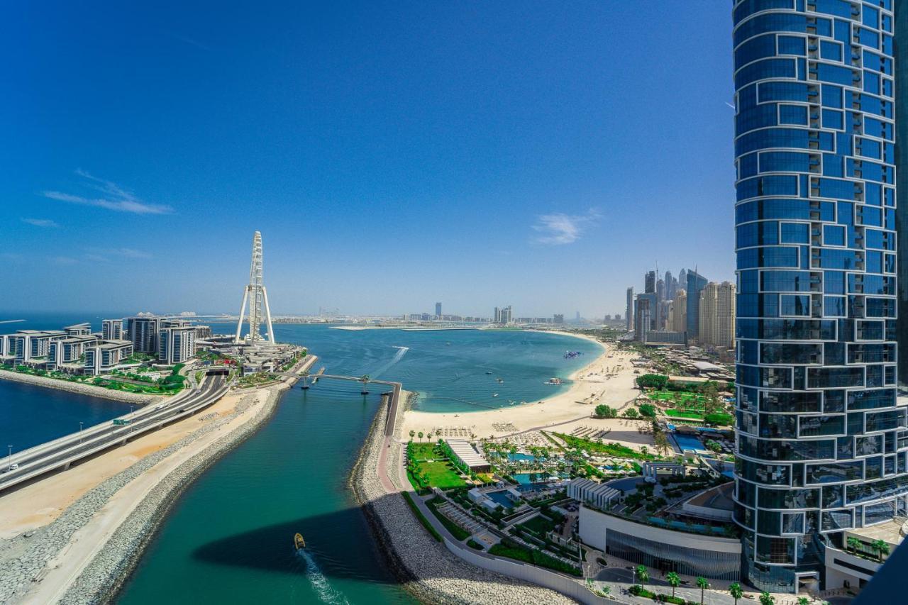 Apartment Luxury Staycation - 52 42 Emaar Tower A And B