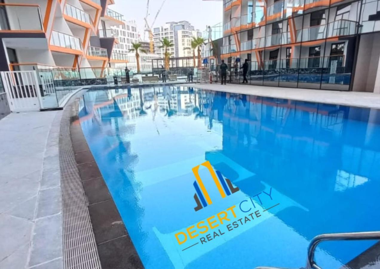 Fully Furnished One Bed In Al Jadaf, Hosted By Desert Apartment Dubai