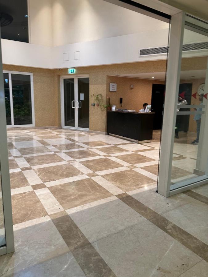 Homestay Partition Near Metro G-19 P02 Dubai