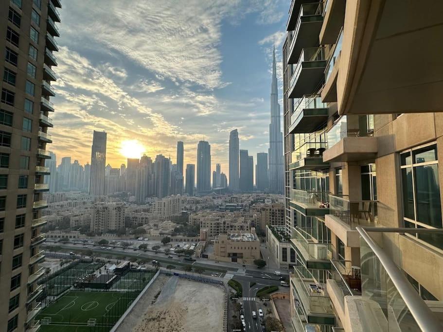 White Elephant Homes - Burj Views - Burj Khalifa View Apartment *