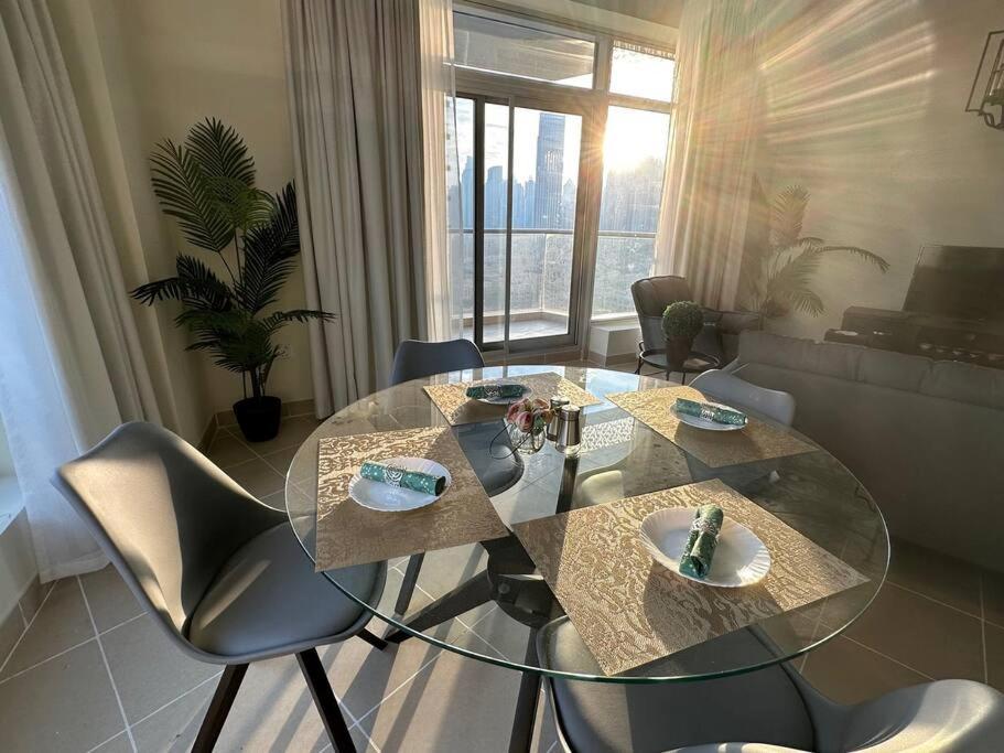 Apartment White Elephant Homes - Burj Views - Burj Khalifa View