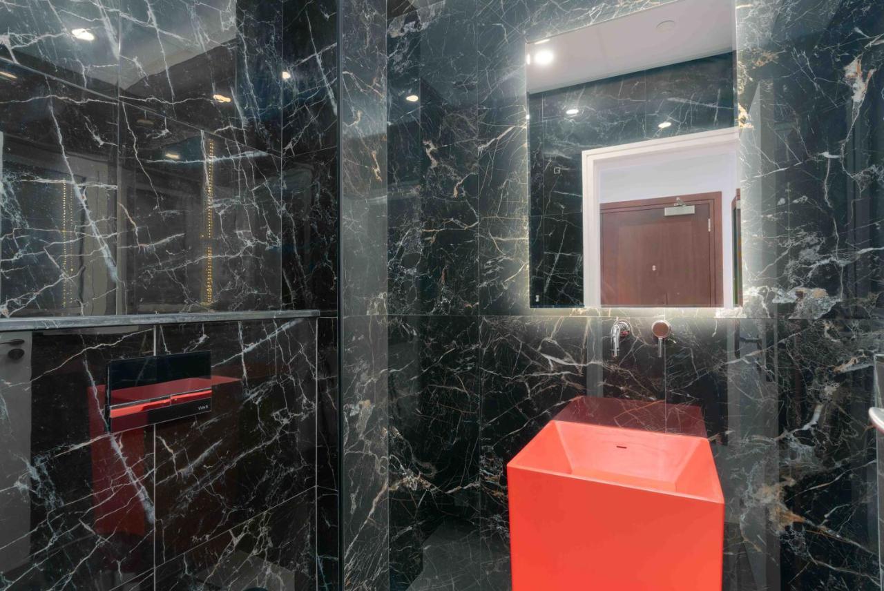 Apartment Marina Heights Tower 2 Bhk With Lavish View