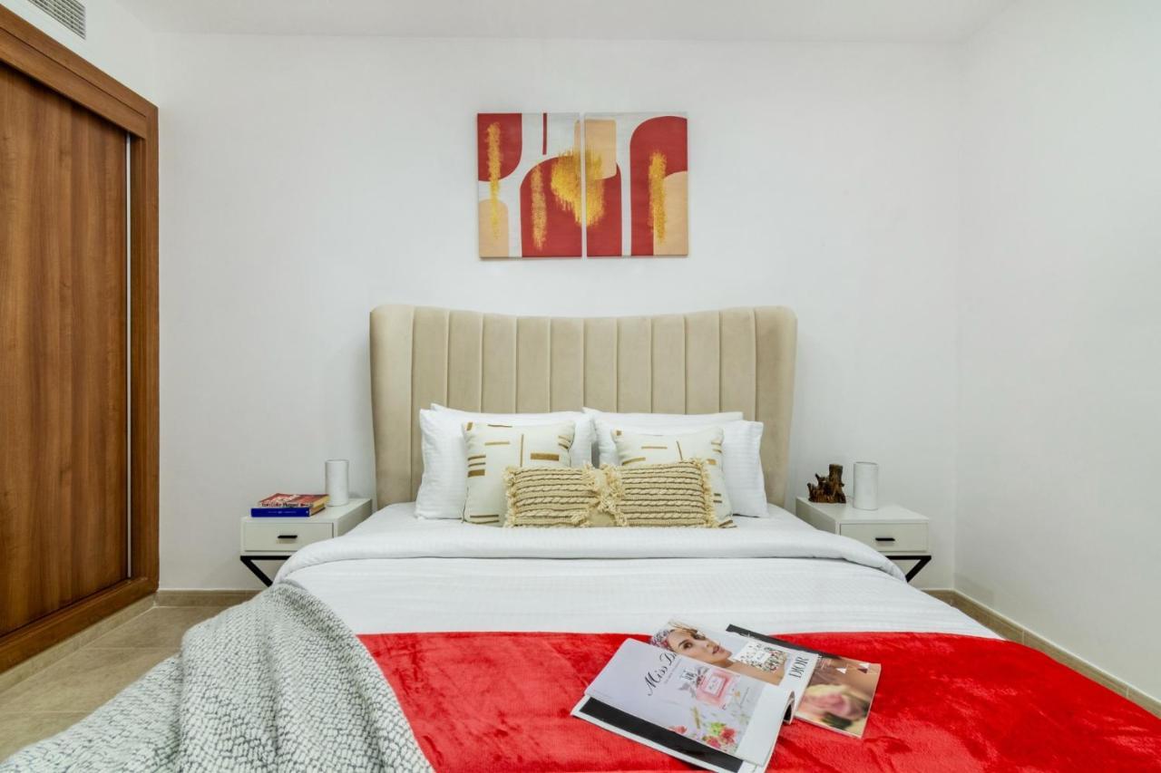 The Smart Concierge - Princess Tower Apartment *