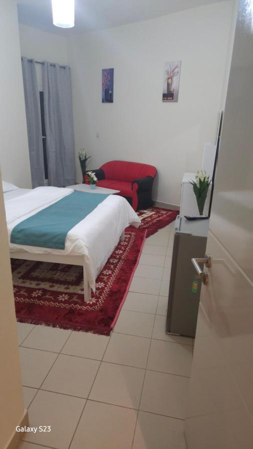 Apartment Dream House 226r-3 *