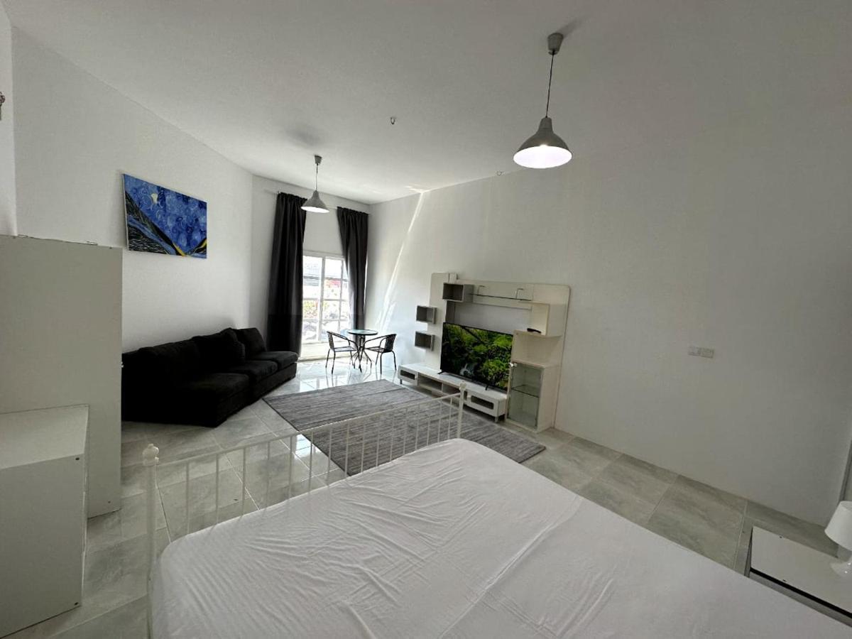 For Rent In Compound Housing Near Burj Alarab 125 Homestay