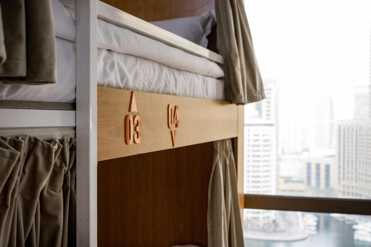 Lunar 96 Hostel *